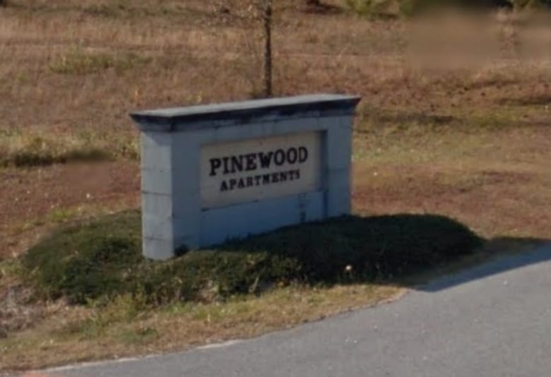 Pinewood Apartments - Pinewood Apartments