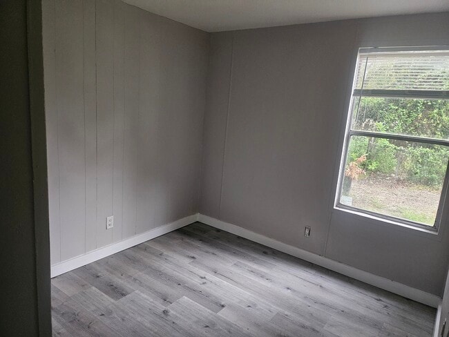 Photo - 8405 Vining St