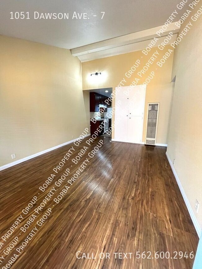 Building Photo - 1051 Dawson Ave Unit 7