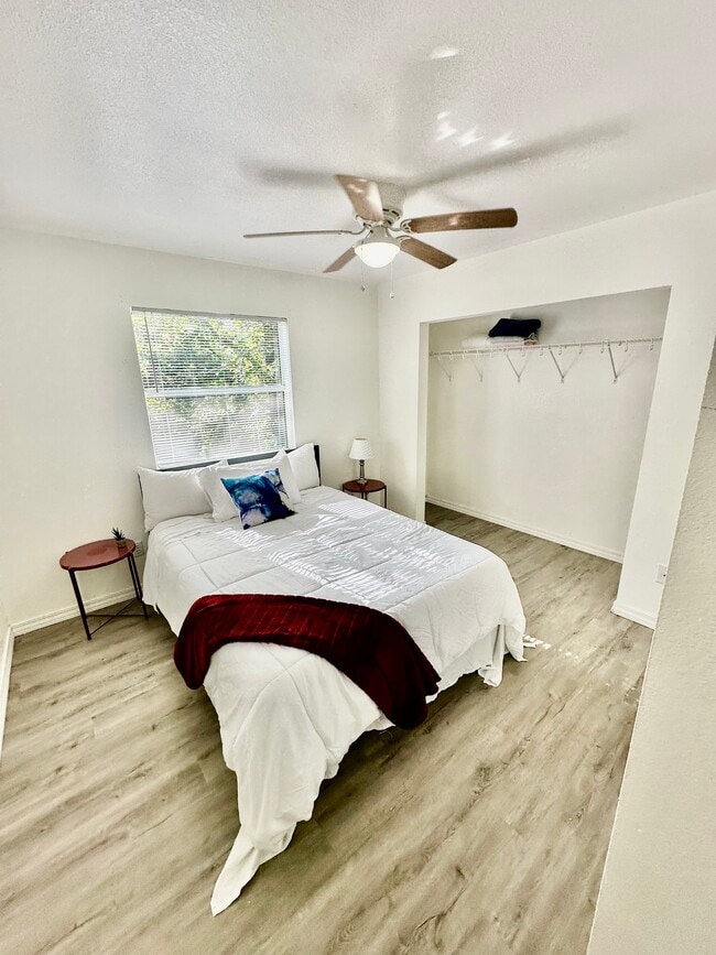 Photo - 602 Twin Oaks
