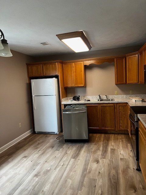Photo - 32 Robbye Ln