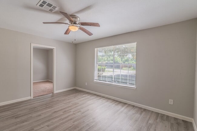 Photo - 9407 Irby St