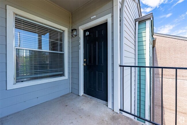 Building Photo - 12166 Metric Blvd Unit 380 Rental