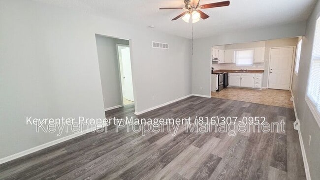 Photo - 5428 Ditzler Ave