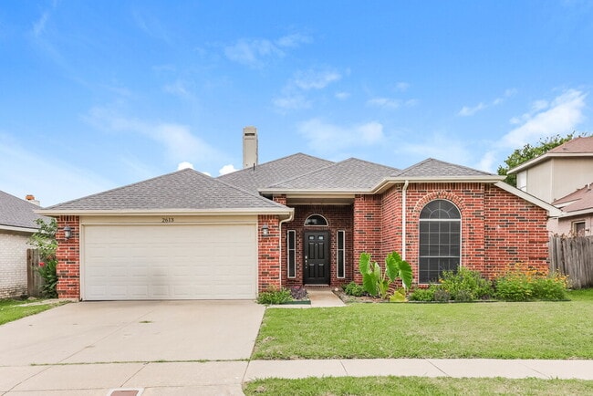 Building Photo - 2613 Clovermeadow Dr