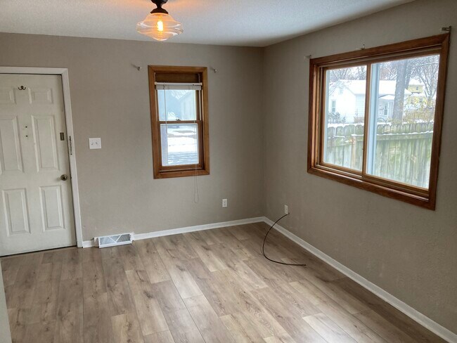 Photo - 1715 Winnebago St