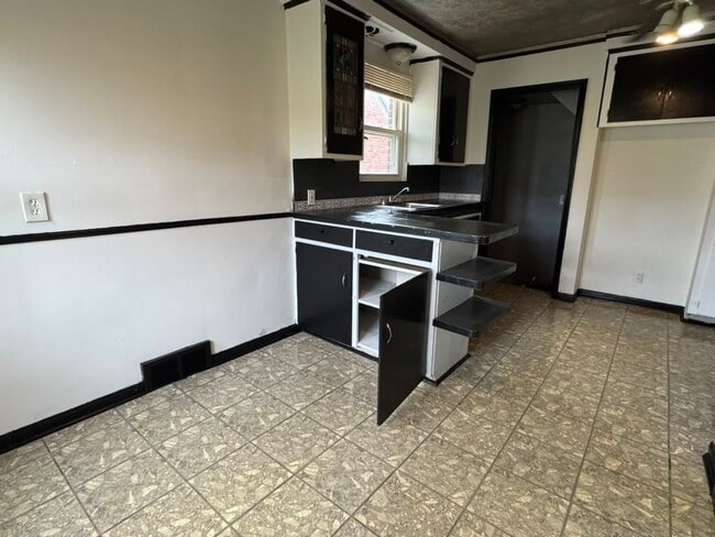 Photo - 16242 Bringard Dr