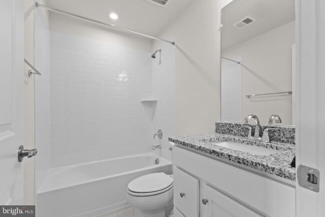 Photo - 8875 Curie St