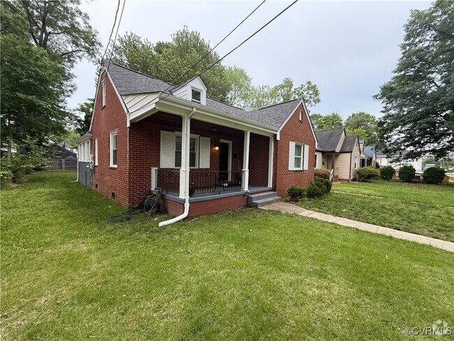 Building Photo - 3011 Napoleon St Rental