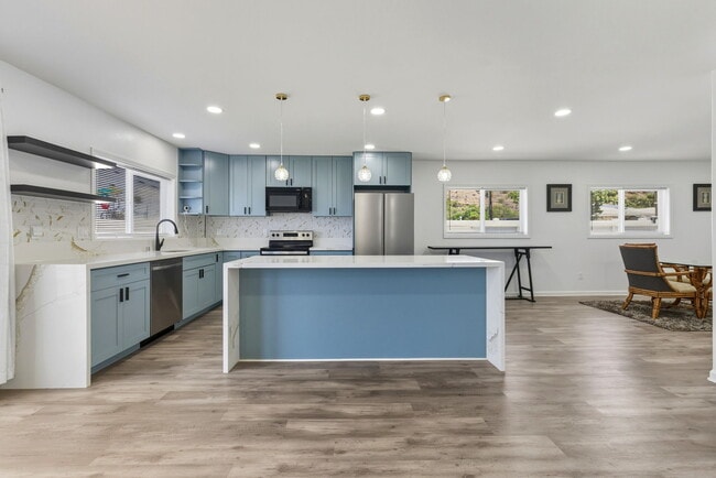 Photo - 87-082 Farrington Hwy