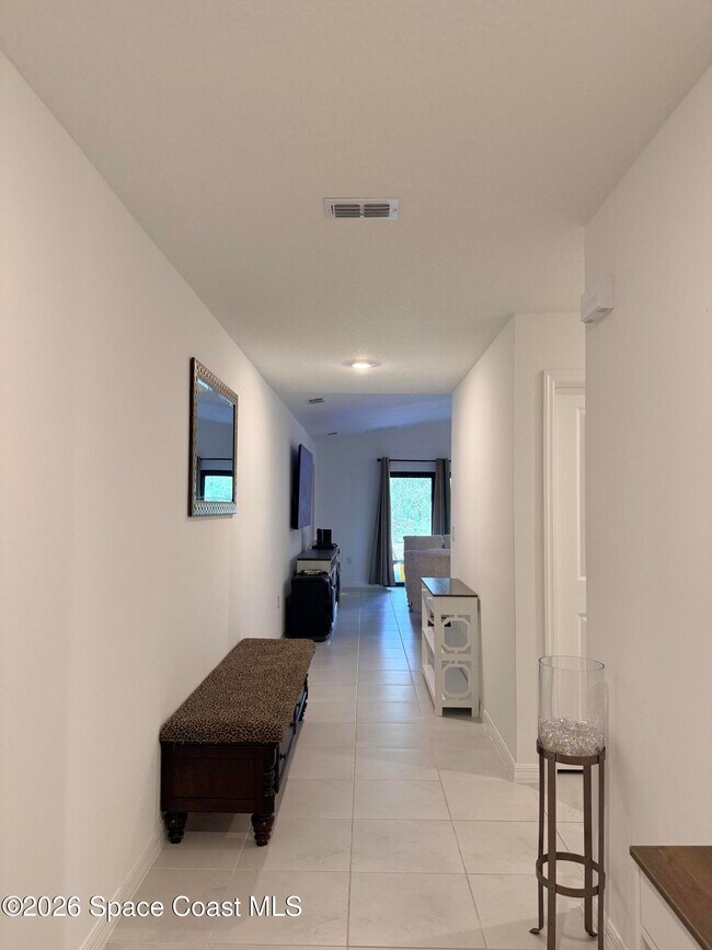 Photo - 341 Titan Rd SE