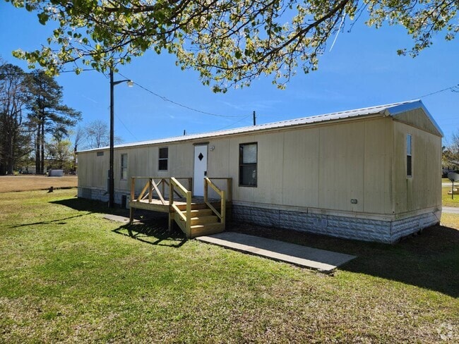 Building Photo - 302 Becky Ln Rental