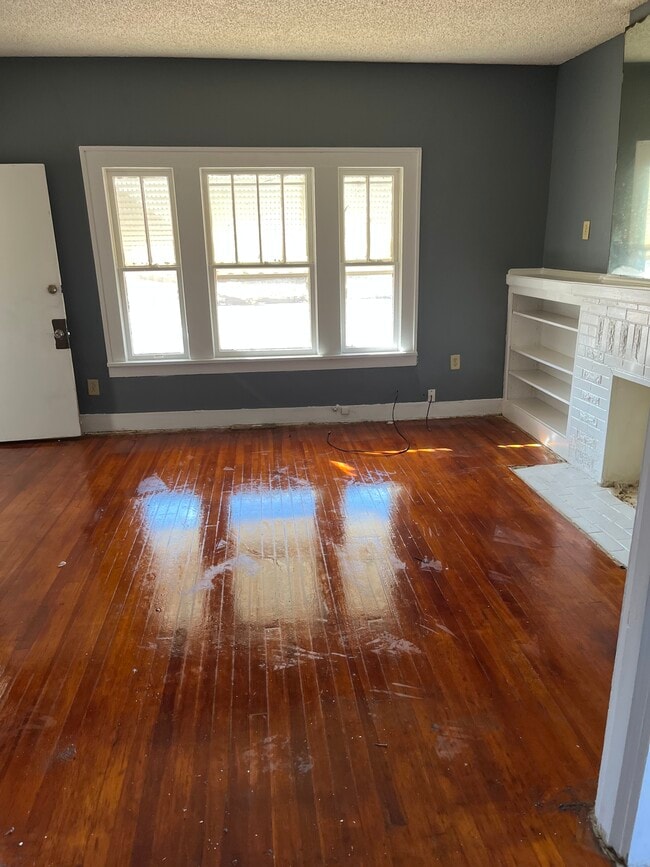 Photo - 1301 Giddings St