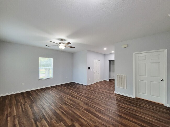 Photo - 3201 J P Davis Ave