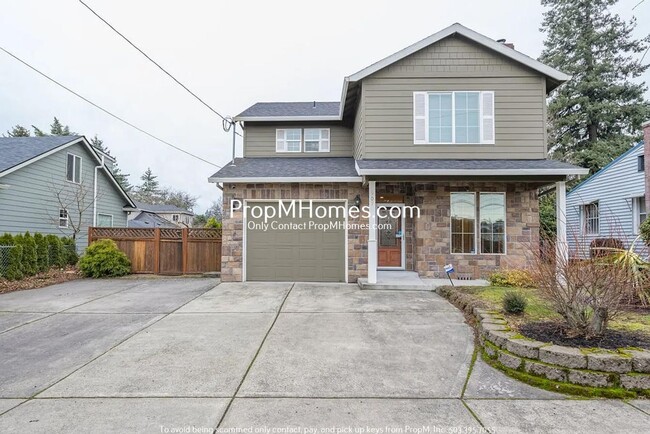 Building Photo - Gorgeous Three Bedroom Home in Centennial!