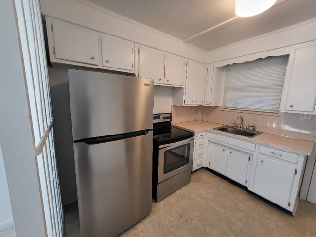 Photo - 3365 Drew St Unidad 2