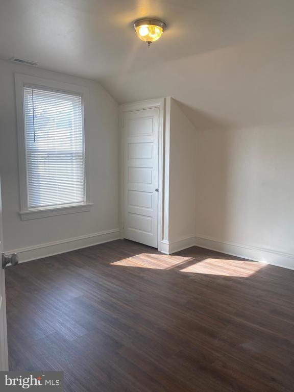 Photo - 1847 Horace Ave