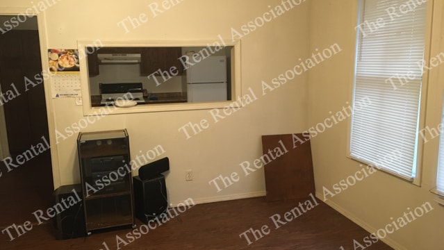 Photo - 202 Lazarre Ave