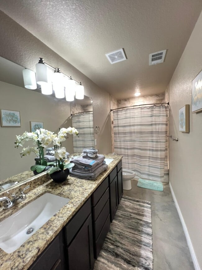 Photo - 1311 Liberation Ln