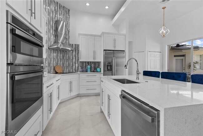 Photo - 2417 Cape Coral Pkwy W Casa