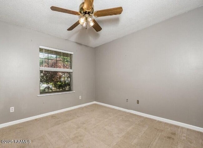 Photo - 107 Village Ln