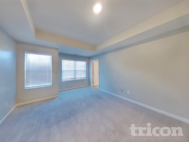 Photo - 864 Bentley Dr