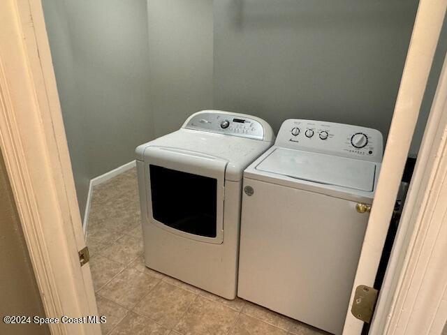 Photo - 4037 Meander Pl