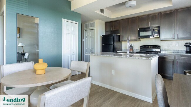 Photo - 4590 Winkler Ave Unit 12-302