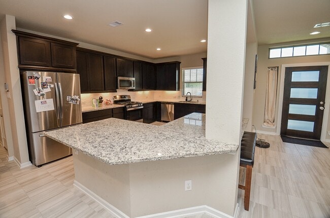 Photo - 6807 Vista Ledge Dr