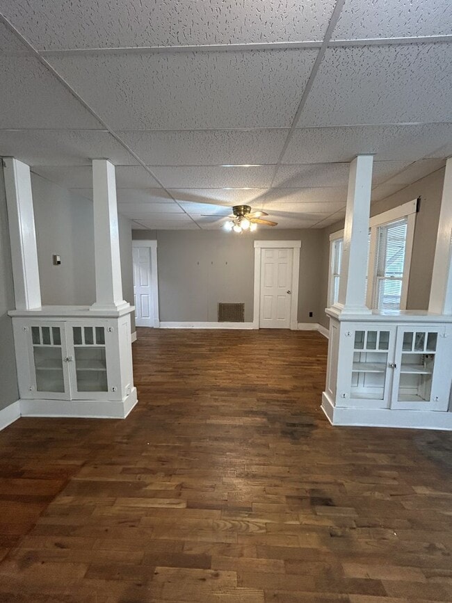 Photo - Just Remodeled! 2br/1ba - with Garage and Fenced-in Yard!