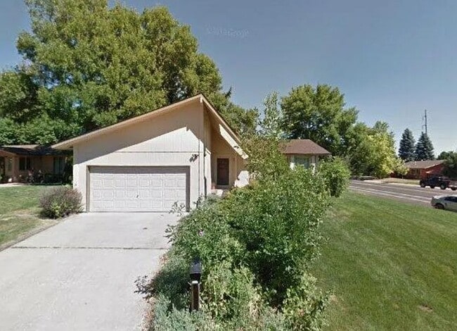 Building Photo - 1754 Yucca Ct