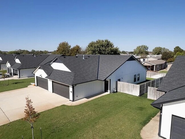 Photo - 3518 W 45th St S