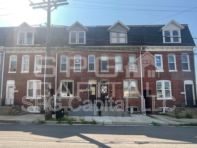Building Photo - 728 W Mason Ave Rental