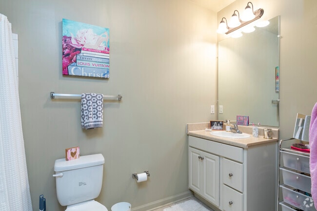 1 bed, 1 bath, 480 sq ft - Broadstreet Village