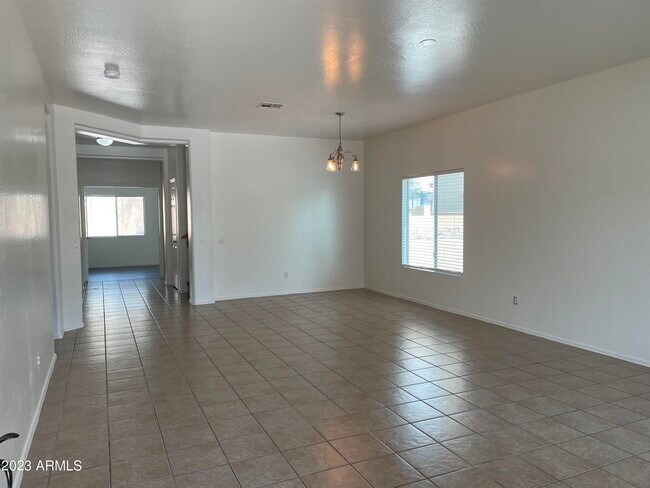 14232 W St Moritz Ln