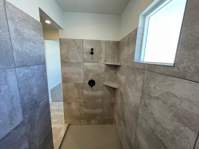 Photo - 272 N 2470 W