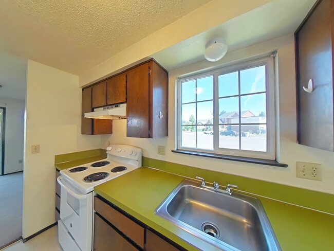 Photo - Duplex ~ Close to Campus ~ Pet Friendly Apartment Unit 2624 NW Coolidge