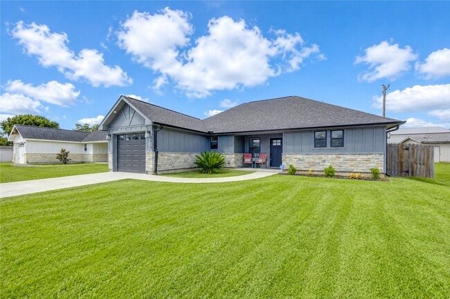 Photo - 7610 Avenue G