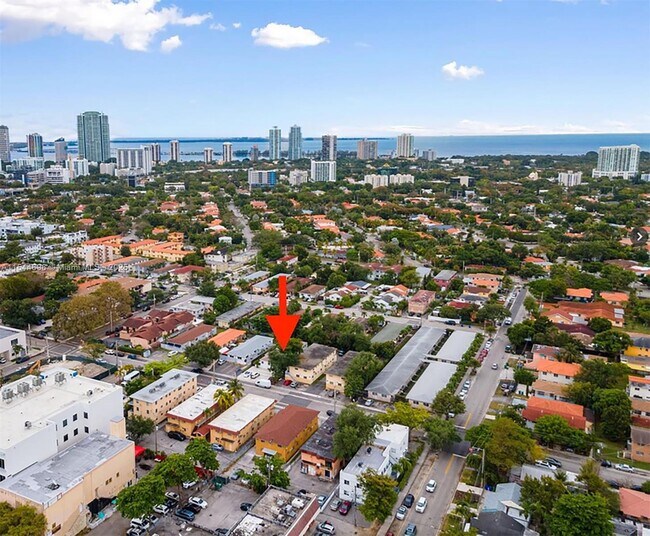 Building Photo - 740 SW 9th St Rental