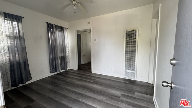 Photo - 9601 Alexander Ave