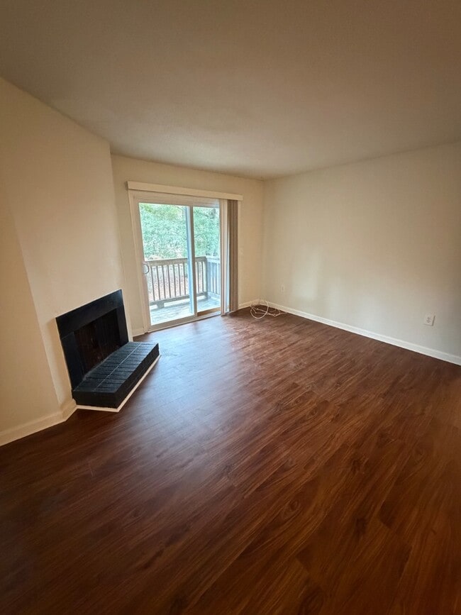 Photo - 1402 Camp Rd