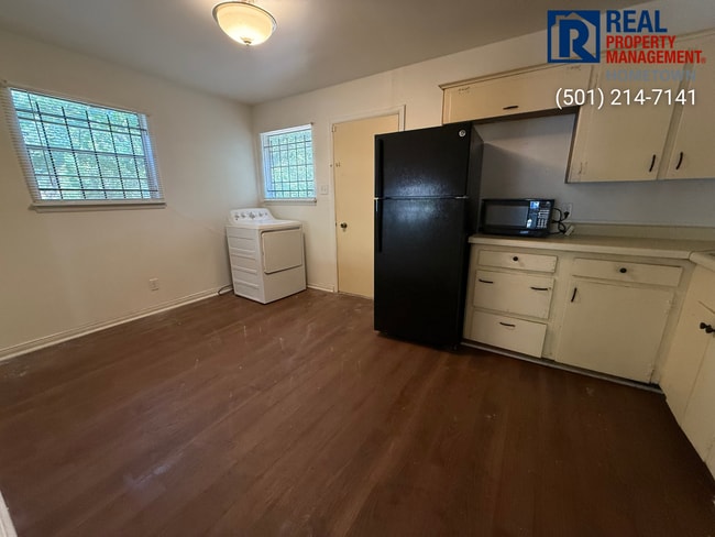 Photo - 7325 Knollwood Rd
