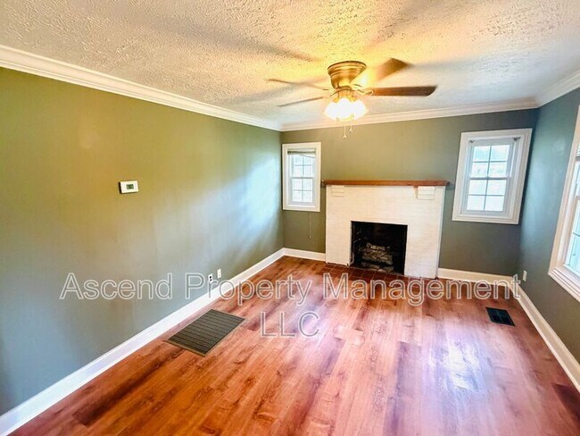 1134 McDonald Dr