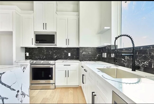 Photo - 2724 Rosalie St