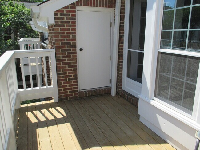 Photo - Tucked Away Condo with Balcony near Shirlington