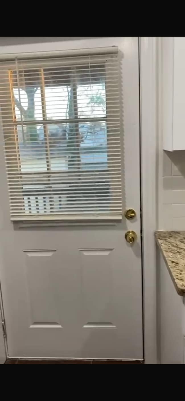 Photo - 832 Gibbons Ct