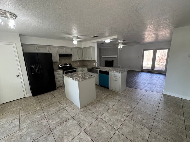 Photo - Beautiful Home in Southwest Lubbock