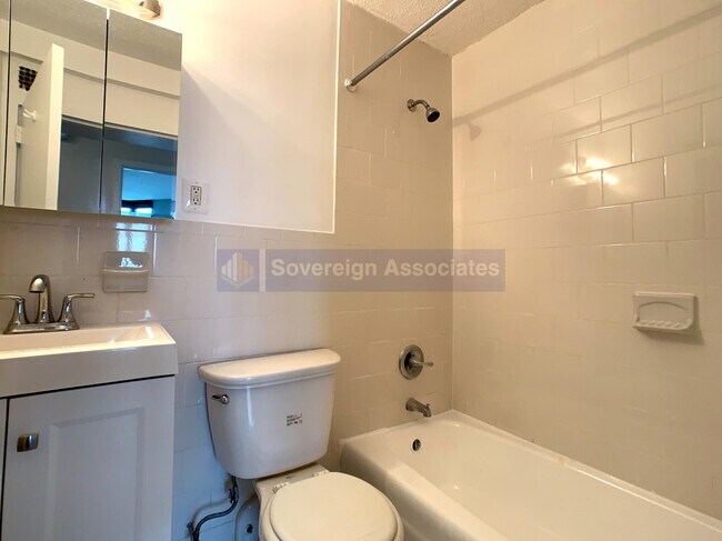 Photo - 3333 Broadway Unit B18E