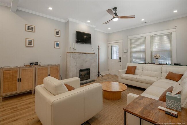 1208 Goodview Ave