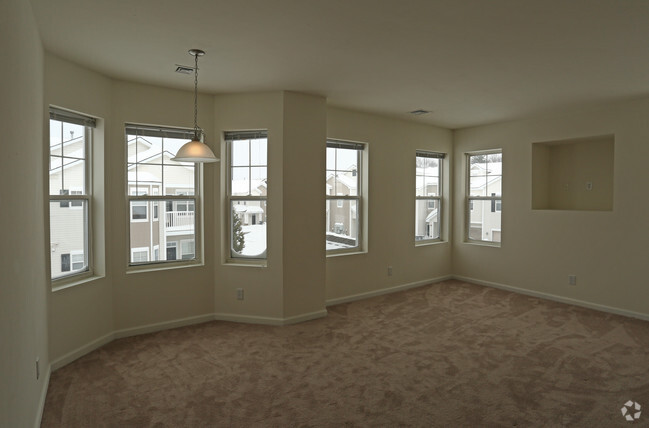 3BR, 2BR-1359SF - Steeplechase at Malta Apartments